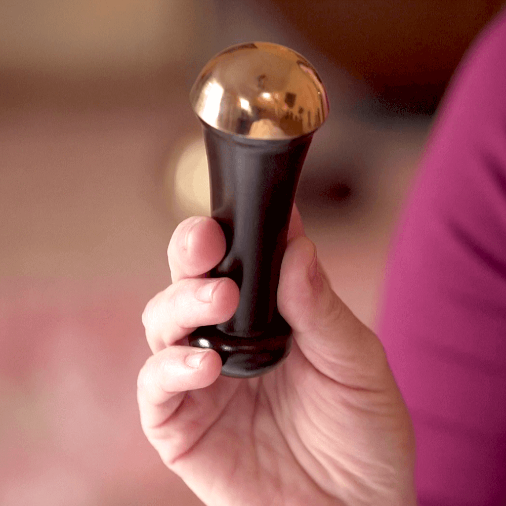 Layuna Személyes Arcmasszírozó – Az Ayurvéda Legjobban Őrzött Szépségtitka (Layuna Personal Face Massager- Ayurveda's best kept beauty secret)